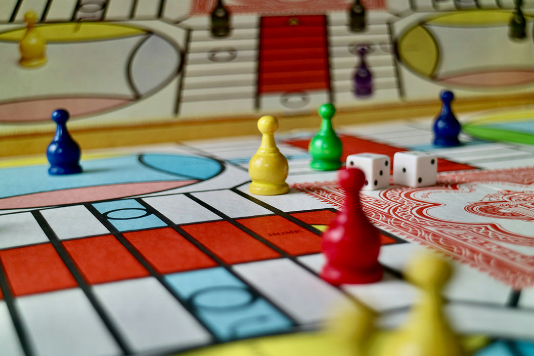Brettspiele vs. digitale Lernspiele: Was ist für Kinder besser?
