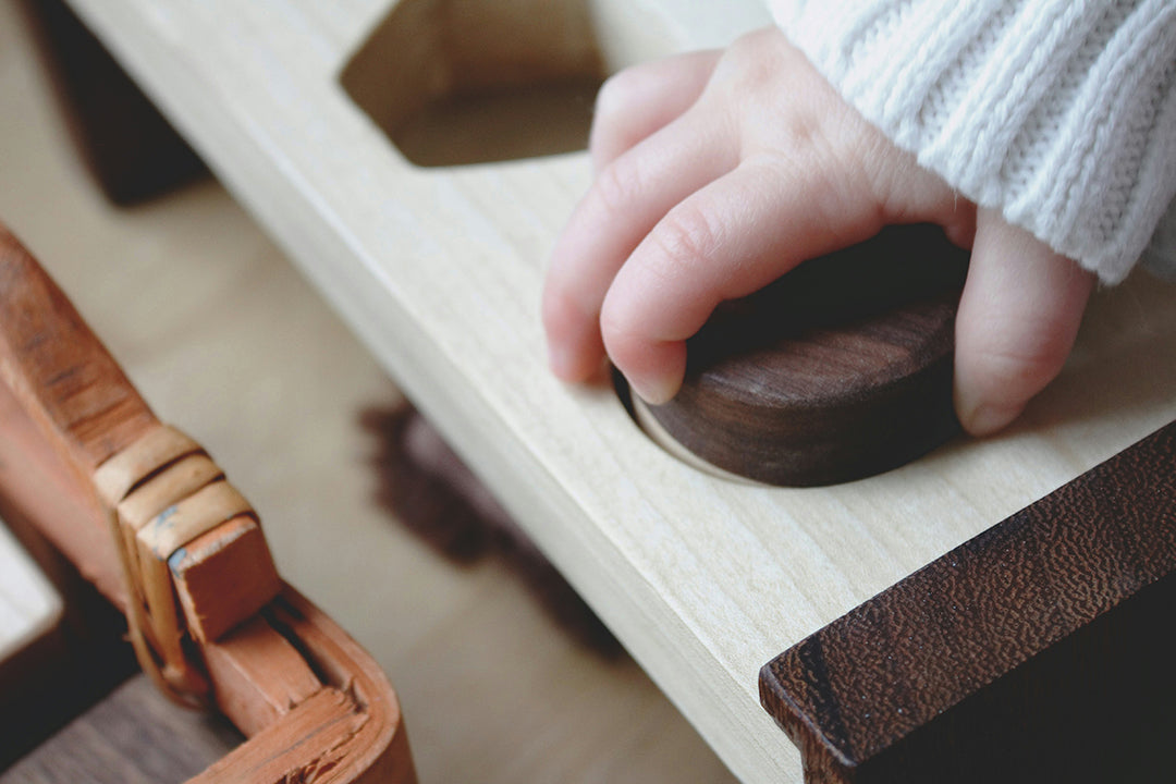 Selbstständigkeit fördern: Montessori-Aktivitäten für 4–8-Jährige